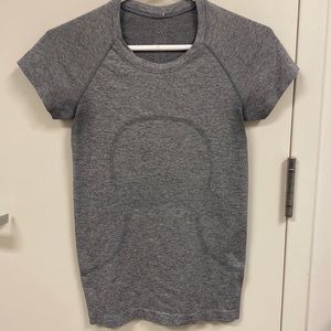 Still in great condition without the tag. Just doesn’t fit anymore.